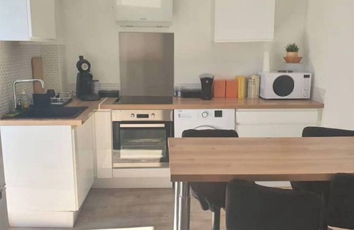 Chateauvert Apartment | Beautiful 2-bedroom air-conditioned apartment Downtown
