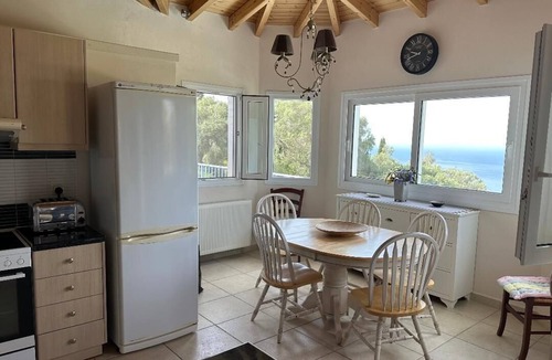 Pelekas Villa | Beautiful 3 bedroom villa overlooking Ionian sea, with private pool.