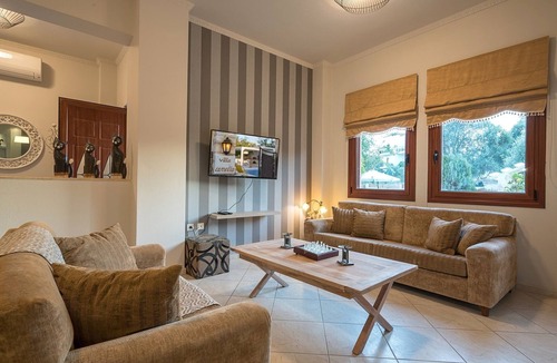 Atsipopoulo Resort | Beautiful 4-bedroom resort with private swimming pool in charming Réthymno Crete