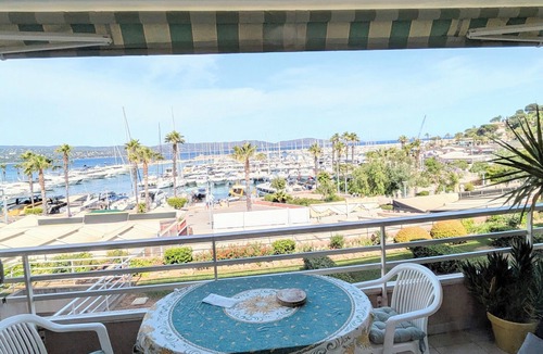 Cavaliere Apartment | Beautiful, air-conditioned apartment for 4 people in the marina. The beach is a 3-minute walk away.
