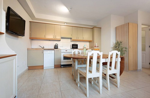 Puerto de la Cruz Apartment | Beautiful and bright apartment with terrace and direct entrance from the street. Very easy parking,