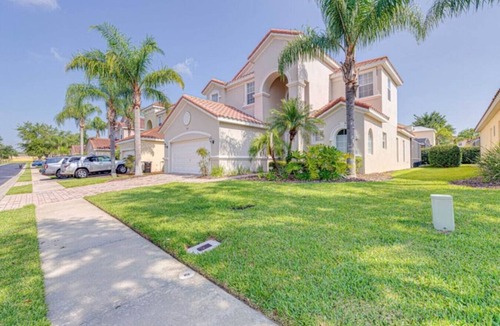 Tuscan Hills Apartment | Beautiful And Peaceful 5 B/Room Home Private Pool