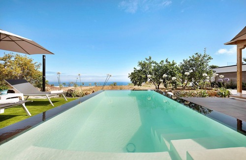 Santa Barbara House | Beautiful "Casa Adayeim 1" with Pool, Wi-Fi, Terraces, Sea and Mountain Views