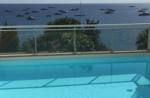 Roquebrune-Cap-Martin Apartment | Beautiful studio facing the sea, 100 meters from the beach blue golf
