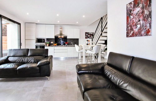 Salon-de-Provence House | Beautiful home in Salon de Provence