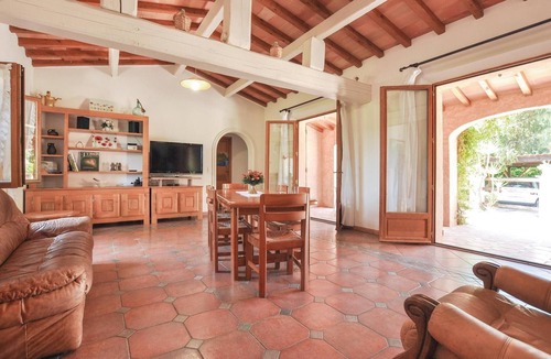 Saint-Paul-en-Foret House | Beautiful home in St. Paul en Foret