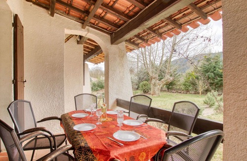 Signes House | Beautiful private villa for 6 people with TV, terrace and pets allowed