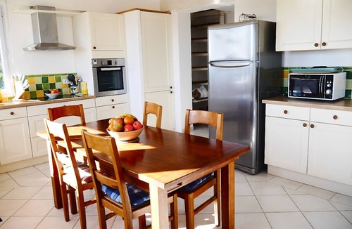 Flayosc Villa | Beautiful provençal villa with full air con and stunning views over olive groves