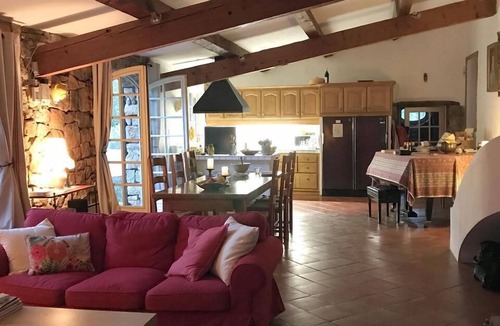 Entrecasteaux Villa | Beautiful restored Stone-built villa in a quiet rural setting.