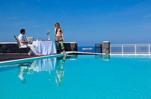 Megalochori Villa | Beautiful Santorini Villa 2 Bedroom Villa Panoramic Caldera Sea Views