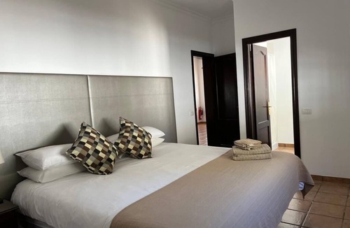 Candelaria Villa | Beautiful Spanish Villa