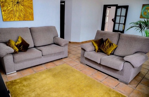 Candelaria Villa | Beautiful Spanish Villa