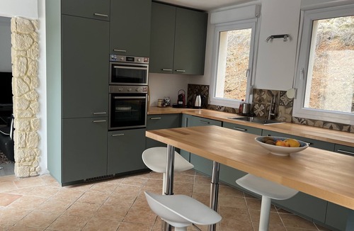 Lorgues Villa | Beautiful villa, 5 bedrooms, pool, valley view, vear near Lorgues city center