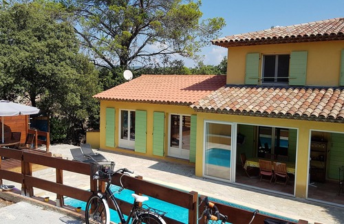Trans-en-Provence Villa | Beautiful villa of character on bike path and green zone.