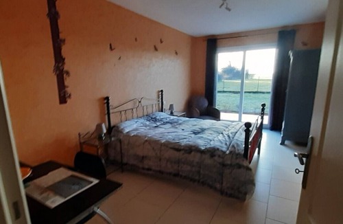 Saint-Germain-Lespinasse Bed & Breakfast | Bed and Breakfast 'Côté Campagne' with Mountain View, Shared Pool and Wi-Fi