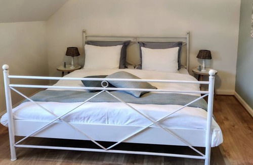 Eguzon-Chantome Bed & Breakfast | Bed & Breakfast Chez Mon Reve