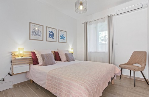 Le Val Bed & Breakfast | Bed & Breakfast «Pomme reinette» – Shared Pool, Wi-Fi & Air Conditioning