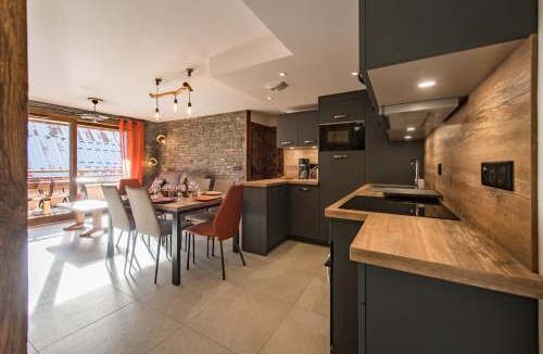 Saint-Sorlin-d'Arves Apartment | Bel appartement 6 personnes avec deux terrasses ensoleillées au coeur du village