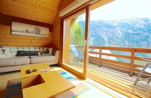 Vaujany Apartment | Bel Appartement Triplex Dans Chalet Le Verney à Vaujany Centre Village
