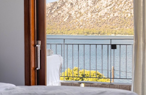 Limni Vouliagmenis Villa | Bellavista Villa at Heraion Lagoon