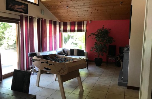 Marsat House | Belle Chambre dans maison tranquille