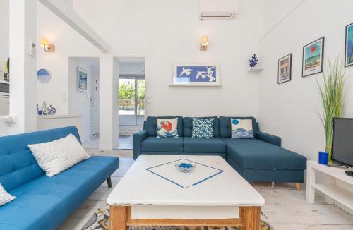 Le Brusc House | Belle Maison Bleu Azur