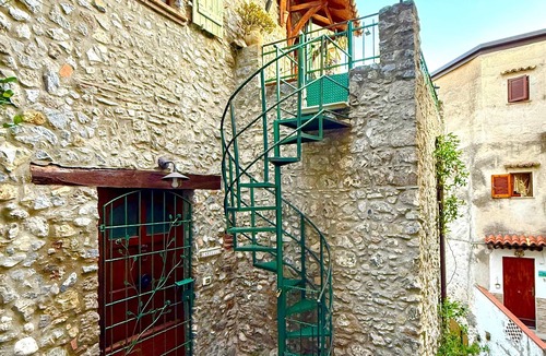 Scalea Apartment | BetweenMonti and Sea