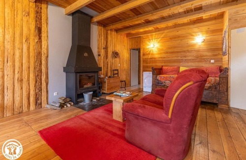 Orcival House | Birds - ORCIVAL