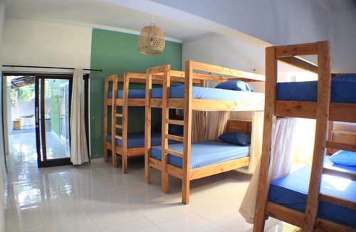 Purwakerti Hostel | Black Sand hostel Amed