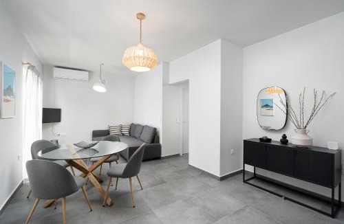Xylokastron Apartment | Blackbird Seaside Apartment