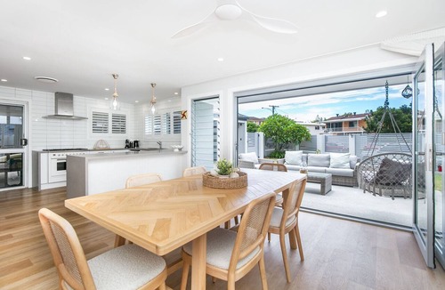 Burleigh Heads House | Bliss And Harmony - Start your holiday with absolute Bliss And Harmony