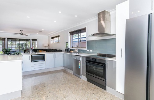Mermaid Waters House | Bliss On The Boulevard