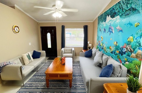 Winter Haven House | BlockHaven near Legoland, Disney, Universal Studios, Busch Gardens & SeaWorld !