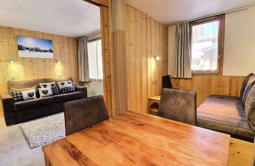 Meribel-Mottaret Apartment | Boulevard Residence - SUPER STUDIO DIVISIBLE PARFITTING SITTED SKIS TO NEAR TRADE