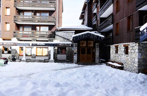 Meribel-Mottaret Apartment | Boulevard Residence - SUPER STUDIO DIVISIBLE PARFITTING SITTED SKIS TO NEAR TRADE