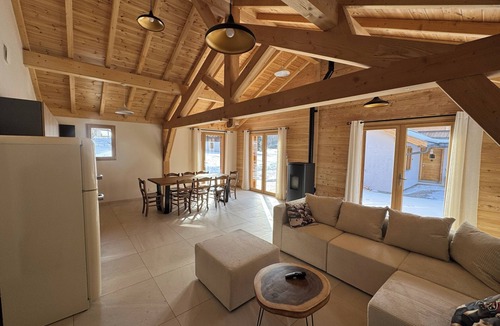 Molines-en-Queyras Ski Chalet | Breathe in the Queyras: cosy chalet, nature & great comfort, up to 8 people.