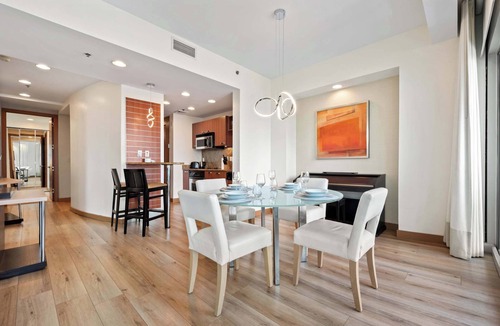 Brickell Apartment | Brickell Arch Sea View Balcony 2BR Free Parking