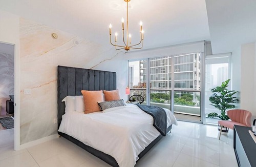 Downtown Miami Apartment | Brickell Avenue - City Centre Suites