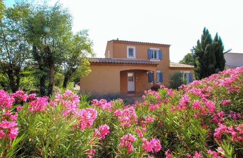Aups Villa | Bright Provencal villa with pool, air conditioning and near Gorges du Verdon