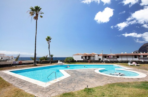 Los Gigantes Apartment | Bright Tenerife Apartment Near the Beach: Pool, Private Terrace and Wi-Fi