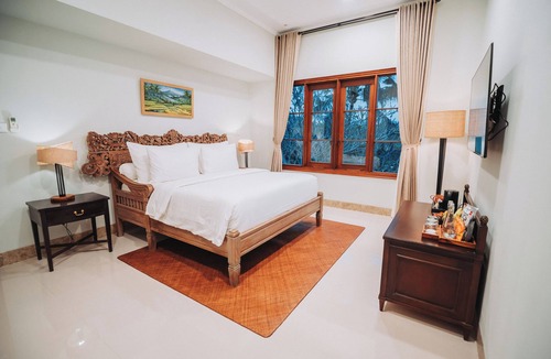 Kemenuh Hotel | Bumi Kinar Heritage