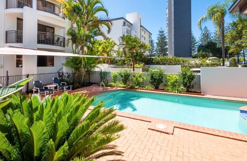 Burleigh Heads Apartment | Burleigh on the Beach