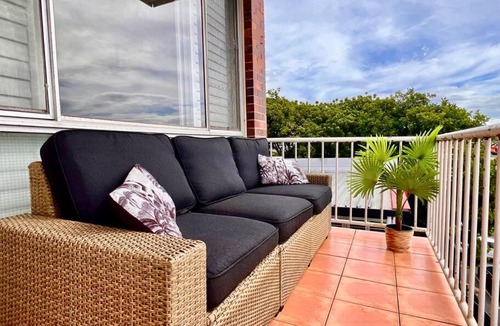 Burleigh Heads Apartment | Burleigh retreat near Beach, Free Wi-Fi