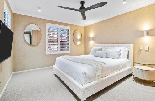 Mermaid Beach Apartment | C'est Mermaid - A Stunning Beachside Escape