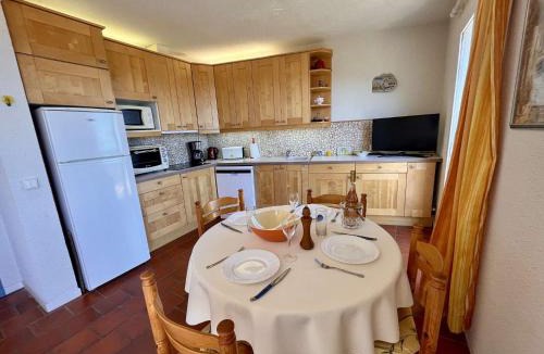 Cavalaire-sur-Mer Apartment | CA053-098 APPARTEMENT 2 PIÈCES CABINE - 4 Personnes - CAVALAIRE SUR MER