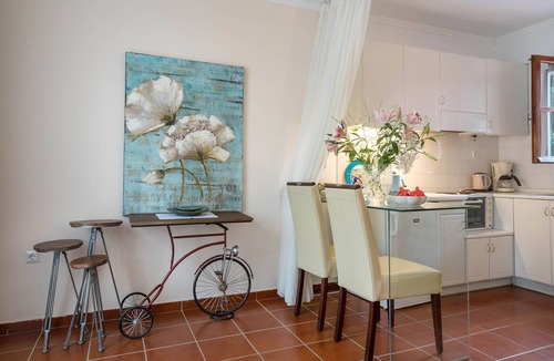 Atsipopoulo Apartment | Calergi 9- Inspiring 1BDR/1LVR Ap/t - 30/90 days Digital Nomad Authentic Living