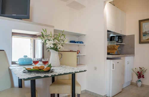 Atsipopoulo Apartment | Calergi Residence 14-Stylish Studio for 30-90 Days Amazing Digital Nomads Escape