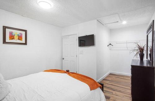 Durant House | Calm and Spacious Retreat Family Ready Escape