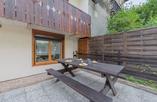 Chamonix City Centre Apartment | Calme Central Terrasse Chamonix Génépi, Chamonix, France