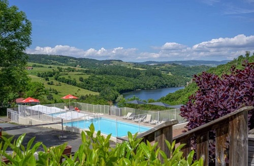 Cordelle House | Camping 4 étoiles - Piscine - ccbgeb0